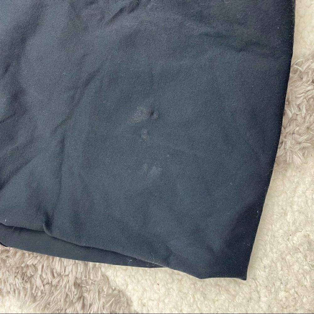 Lululemon Cropped Pants - Picture 6 of 6
